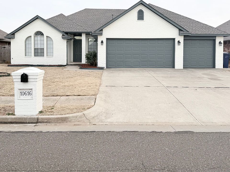 1st image of 10616 NW 40th Ter