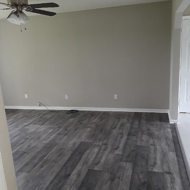 2nd image of 109 Briarbush Ct