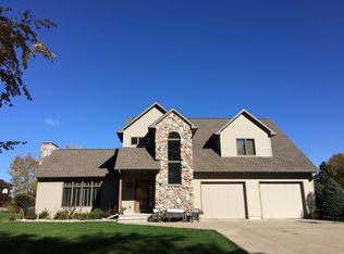 8990 Pine Ln, Fremont, WI 54940