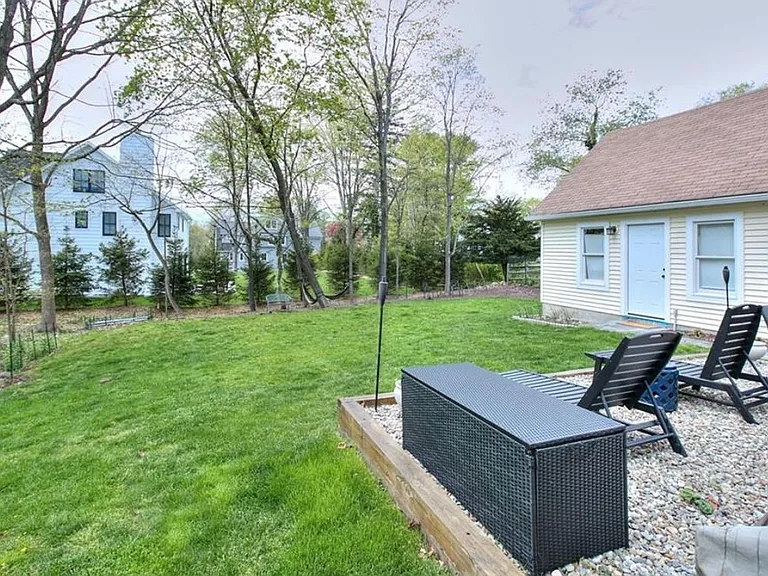 19 Maple Ave N #2 — Photo 7