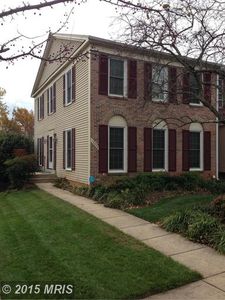 13333 Foxhole Dr, Fairfax, VA, 22033