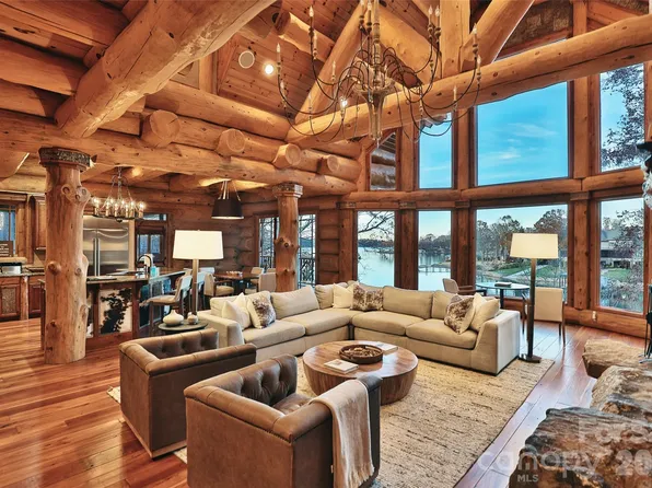 512 Stonemarker Rd, Mooresville, NC 28117