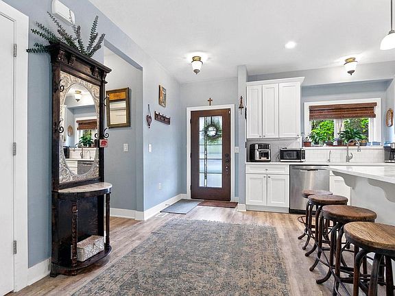 5th image of 78 Menomonee ROAD