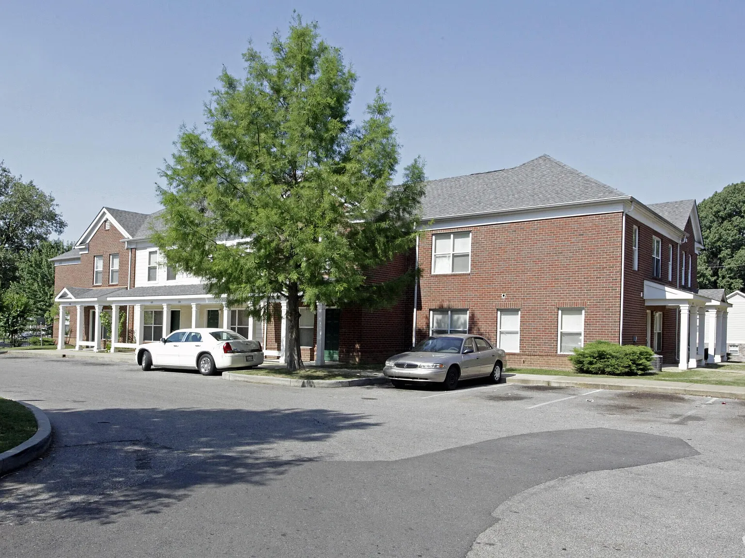 Brentwood Parc — Photo 2