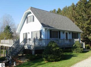 5195 W 48th Rd, Cadillac, MI 49601