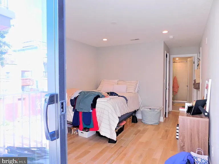 922 N 17th St #26-F — Photo 17