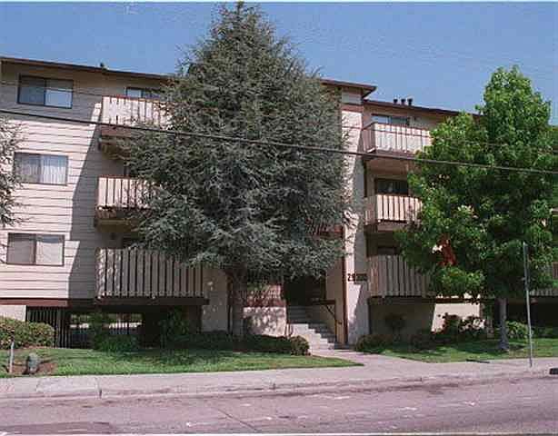 1st image of 325 Valle Vista Ave #209