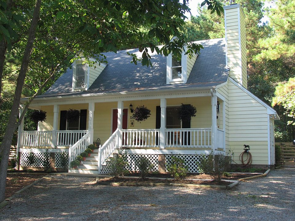 Beautiful Home with large wooded lot!