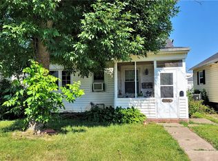 1004 17th St NE, Cedar Rapids, IA 52402
