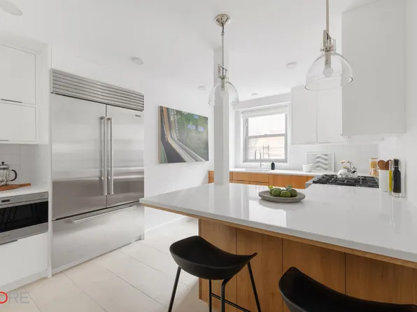 15 West 72nd Street image 1 of 20