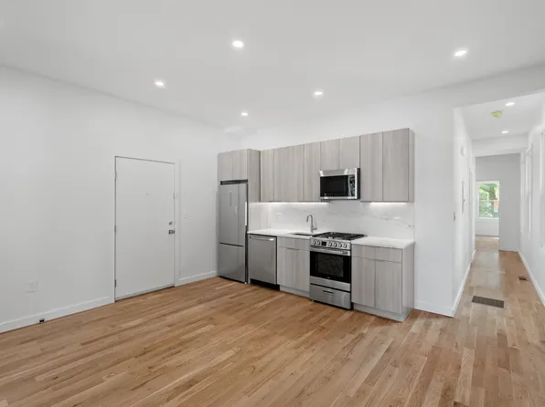 370 Orchard St #1, New Haven, CT 06511