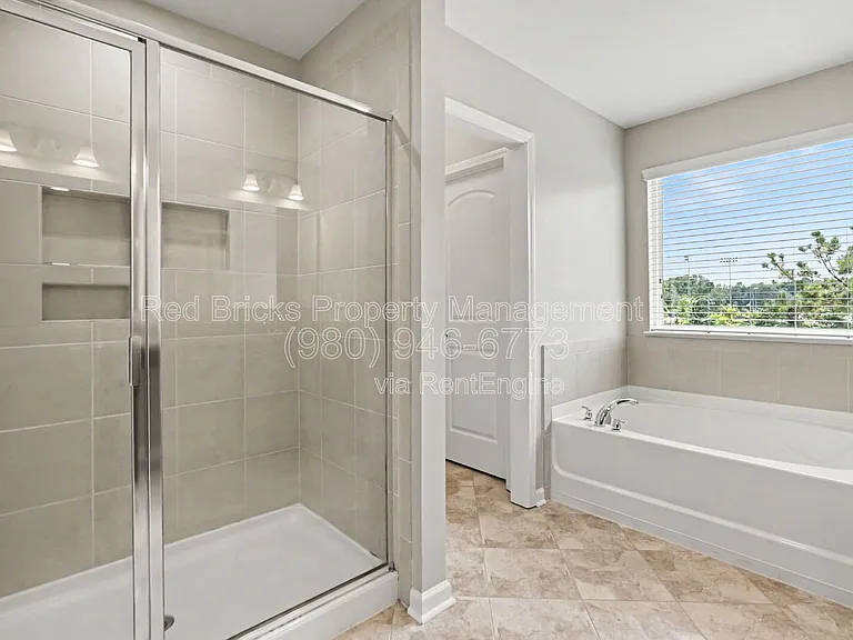 3527 Arnica Ct — Photo 23