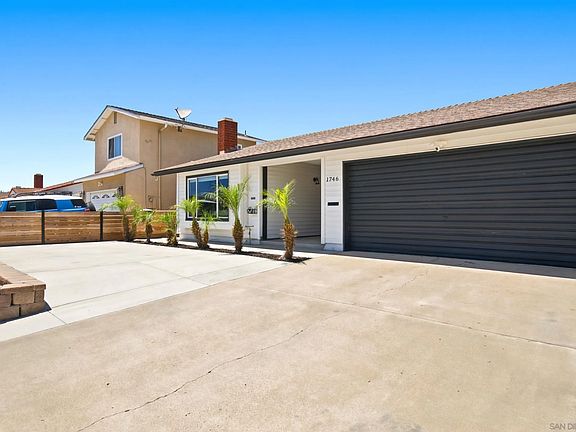 2nd image of 1746 Tremaine Way