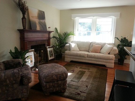5th image of 854 Valley Dr