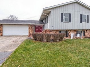 1297 Brandywine Rd, Crown Point, IN 46307