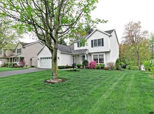 8 Fount Rd, Schenectady, NY 12304