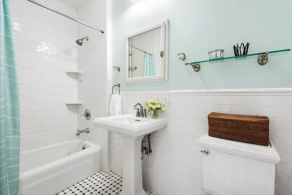 Sold by Compass | media 6