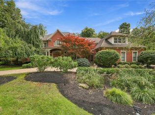 5053 Rockledge Dr, Clarence, NY 14031
