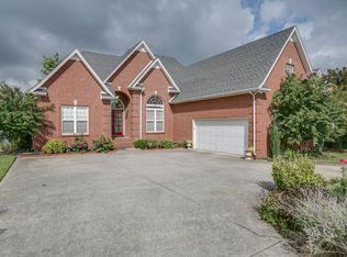 2926 Runnymeade Dr, Murfreesboro, TN 37127