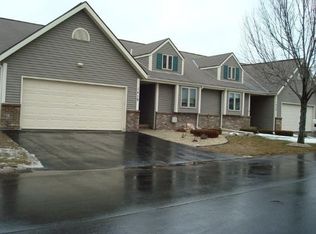 1418 Partridge Ct, West Bend, WI 53095