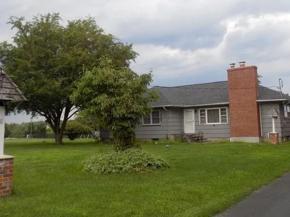 6 Bunn Rd, Hamburg, NJ 07419