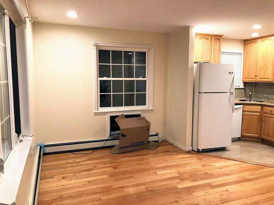 1st image of 6729 185th St #2B