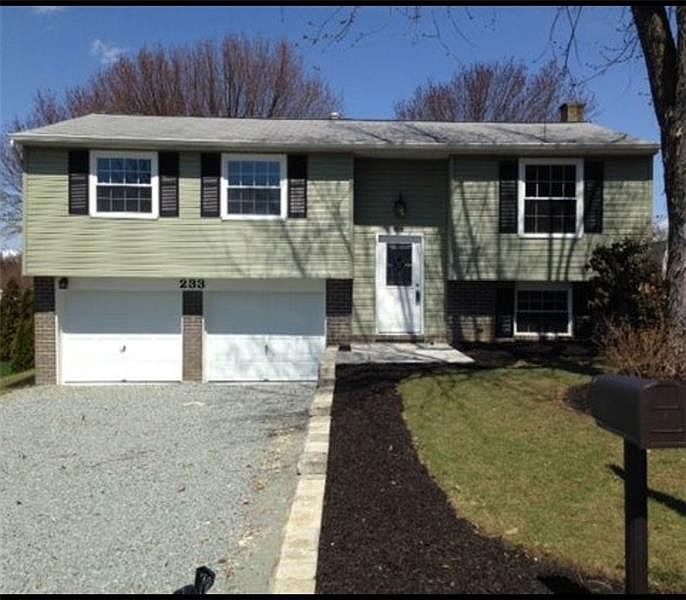 1st image of 233 Navaho Dr