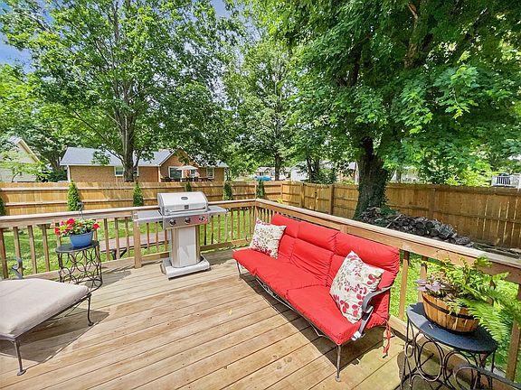 Entertaining Deck