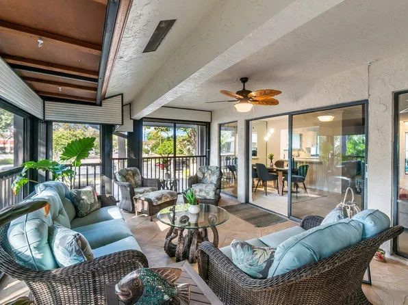 50 PELICAN POINTE Drive #2050, Delray Beach, FL 33483