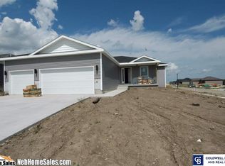 9330 Blacksmith Rd, Lincoln, NE 68507