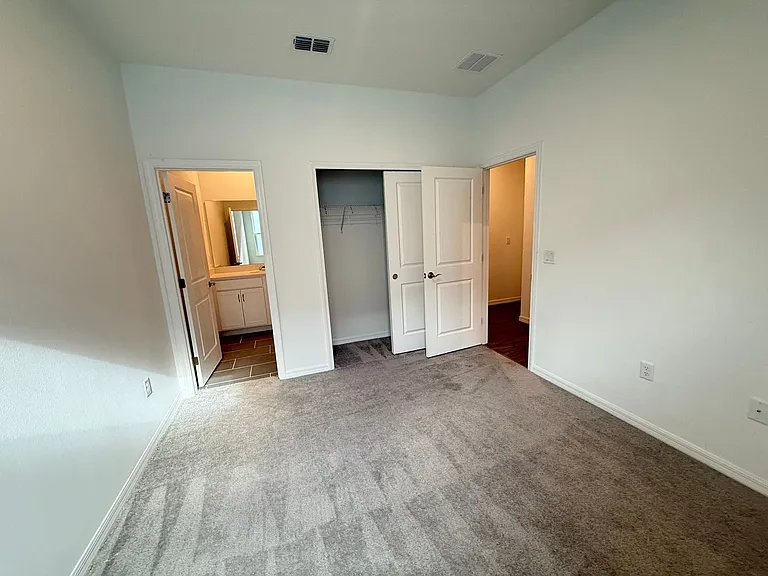 405 Eventide Ave — Photo 27