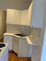 Rented by Nikia Vankeuren, LREB