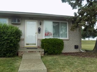 25142 Franklin Ter, South Lyon, MI