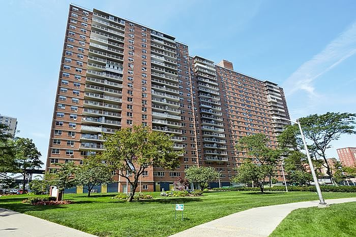 1st image of 2944 West 5th St #13G