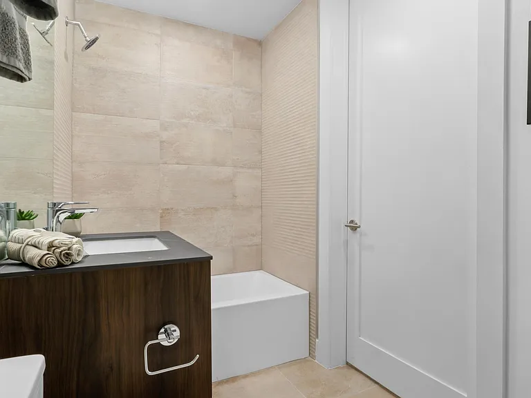 1119 V St NW #2 — Photo 17
