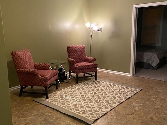 5th image of 2 Saint Clair Ave NE #2