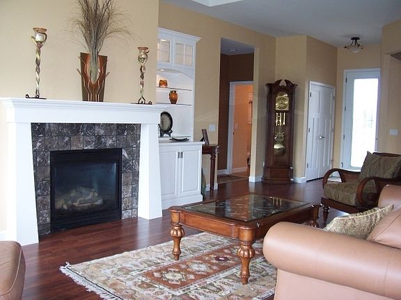3rd image of 1708 Green Vista Dr