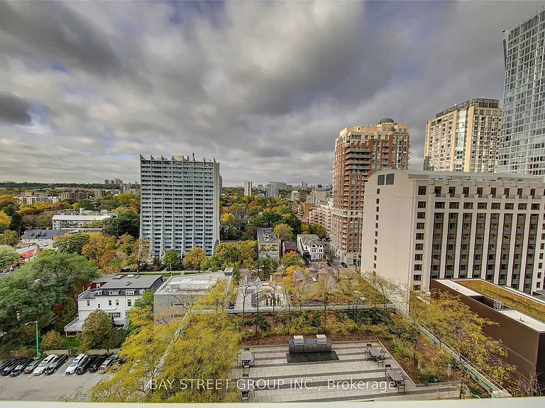 200 Bloor St W #1409 — Photo 39