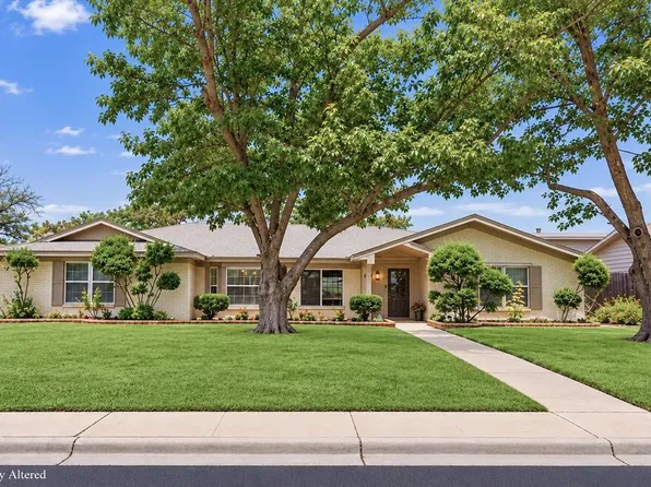 2826 Stutz Dr, Midland, TX 79705