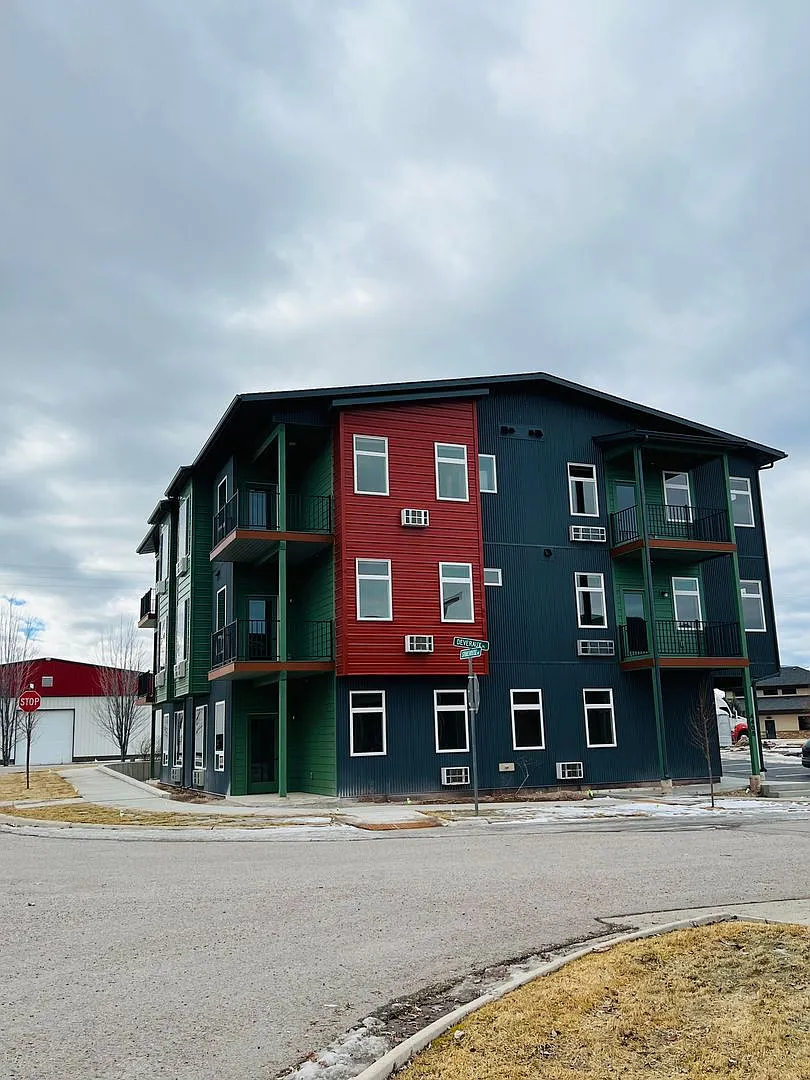 Wheeler Apartments — Photo 3