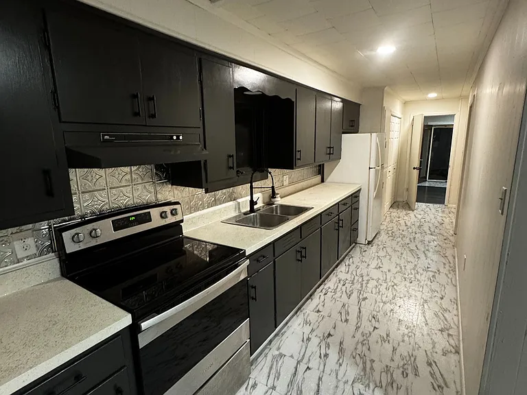 Kitchen -- Appliances