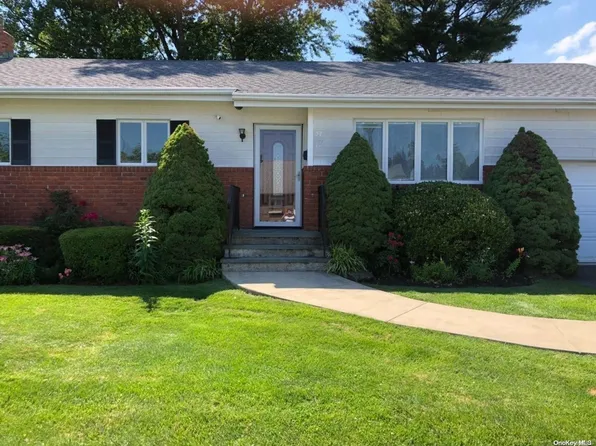 37 Silber Avenue, Bethpage, NY 11714