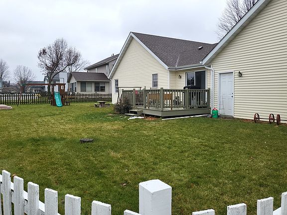 5th image of 11257 Yarby Ln