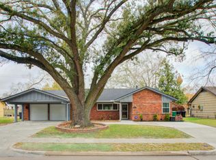 5118 Beechnut St, Houston, TX 77096