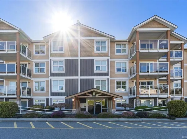 4701 Uplands Dr #204, Nanaimo, BC V9T 5Y2