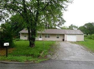 16103 Oakland Ave, Belton, MO 64012
