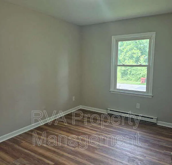 507 S 18th Ave — Photo 9