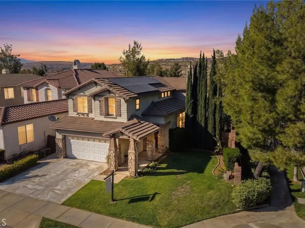 11268 Pinecone St, Corona, CA 92883