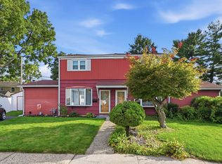1403 Uelen Ct, Bethlehem, PA 18018