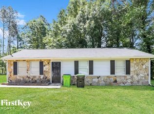 11 Traylor St, Newnan, GA 30263